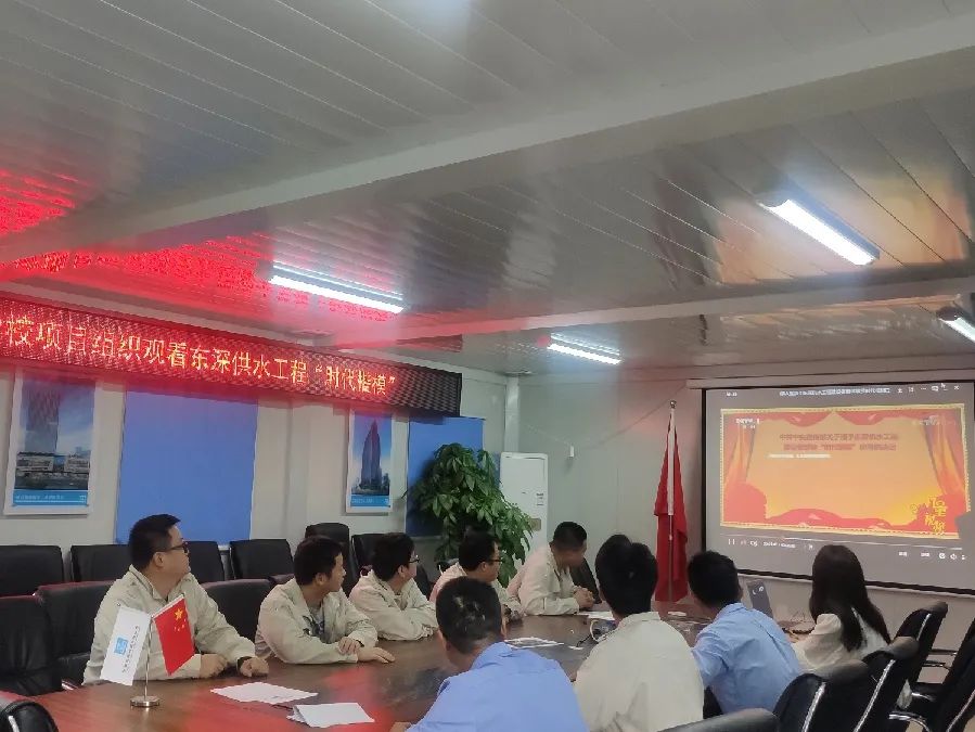 传承五四薪火展现青春风采高清,传承五四精神激扬青春风采图片