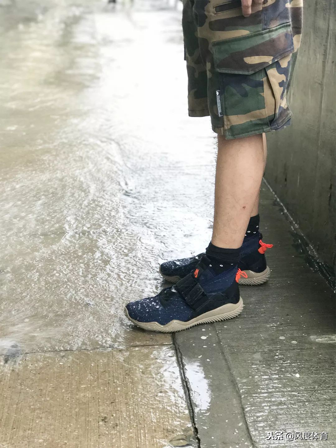 什么鞋子防水且耐穿又好看,防雨鞋子夏季男透气