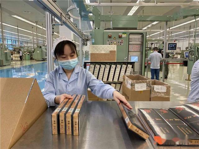 武大研究生进卷烟厂,武大毕业生进烟草容易吗