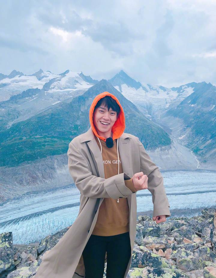 黄明昊新歌谁帮忙宣传,黄明昊在偶练被ninepercent宠