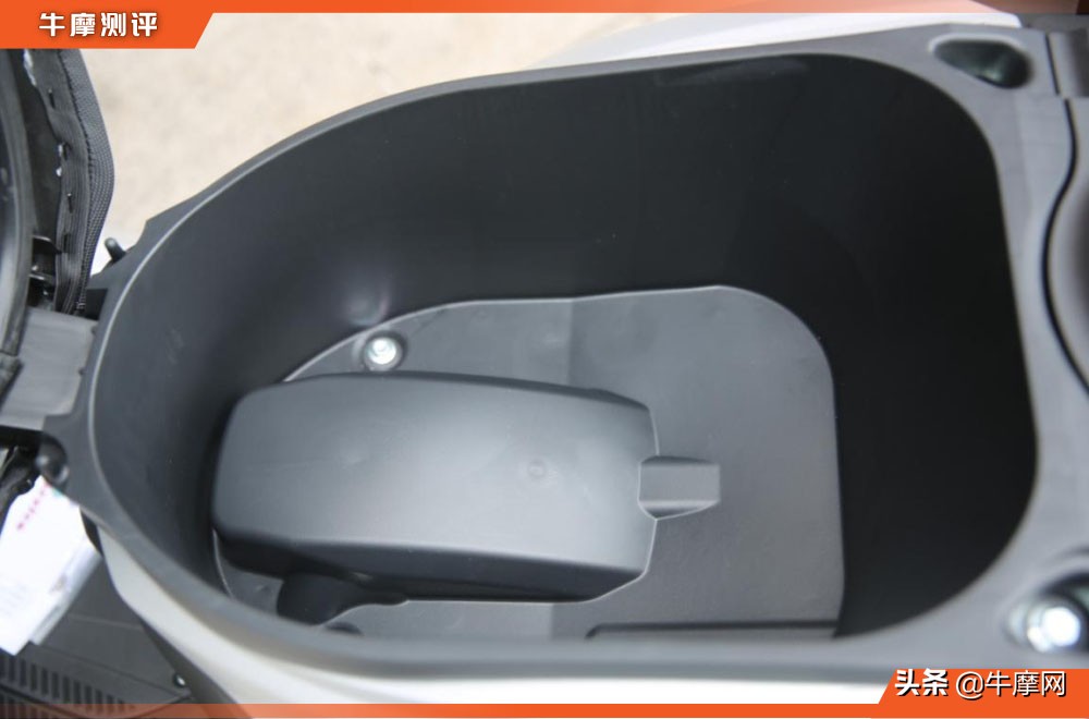 巧格i女车主聊旭鹰125确定不来凑凑热闹？