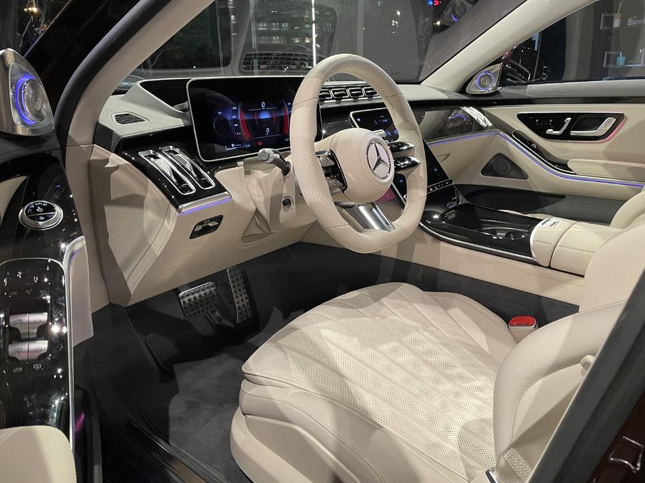 全新奔驰S级导购：89.98万的丐版很香，但我不建议你入手？