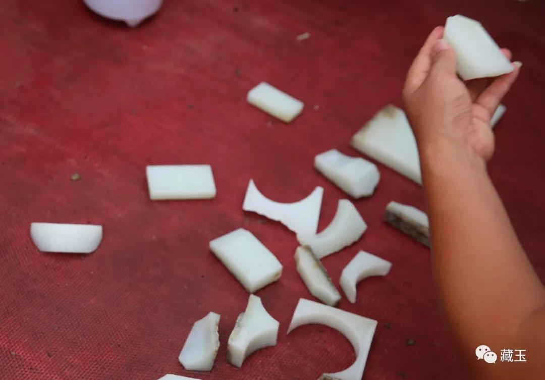 俄料会不会变色,俄料会泛青吗