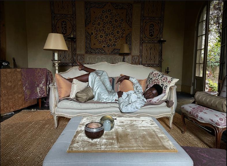 同样光圈定焦还是变焦好,同样是原相机拍照区别在哪里