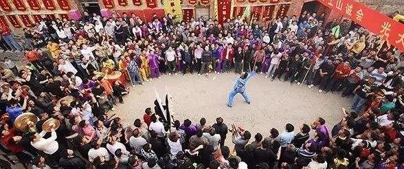 年年过年都会看到舞狮,但全套舞狮表演再也看不到,已失传了吗?