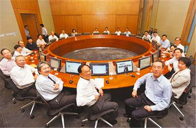 岁月没有饶过谁,岁月没饶过人