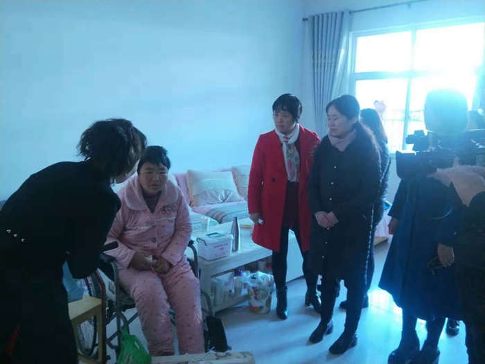 妇联庆六一爱心捐赠活动,区妇联组织开展爱心捐赠活动