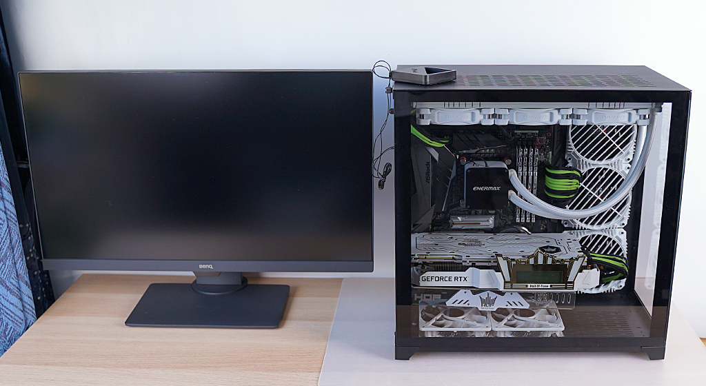 rtx2080名人堂10周年,黑白拼色主机