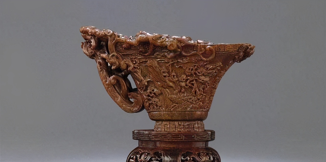 外宾偷拿九龙杯,周恩来巧施妙计,用魔术将国宝“变”了回来