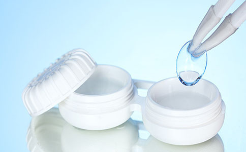 美瞳和隐形眼镜有什么区别啊,美瞳和隐形眼镜清晰度有区别吗