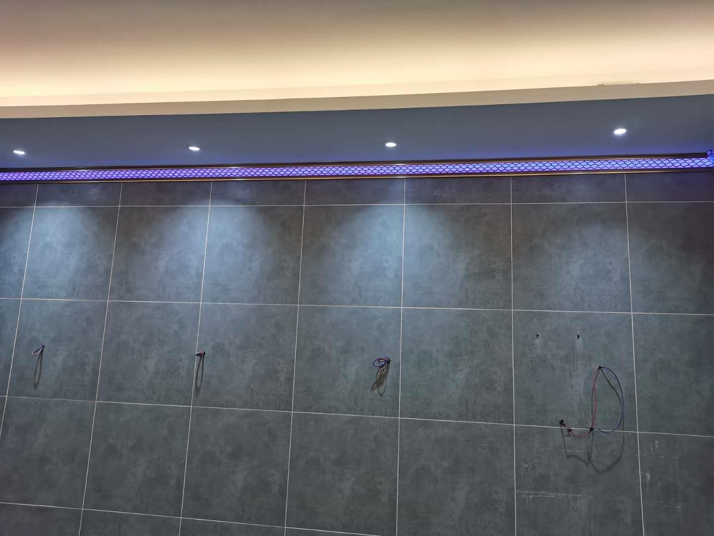 集成吊顶发光顶角线效果图,客厅吊顶led顶角线