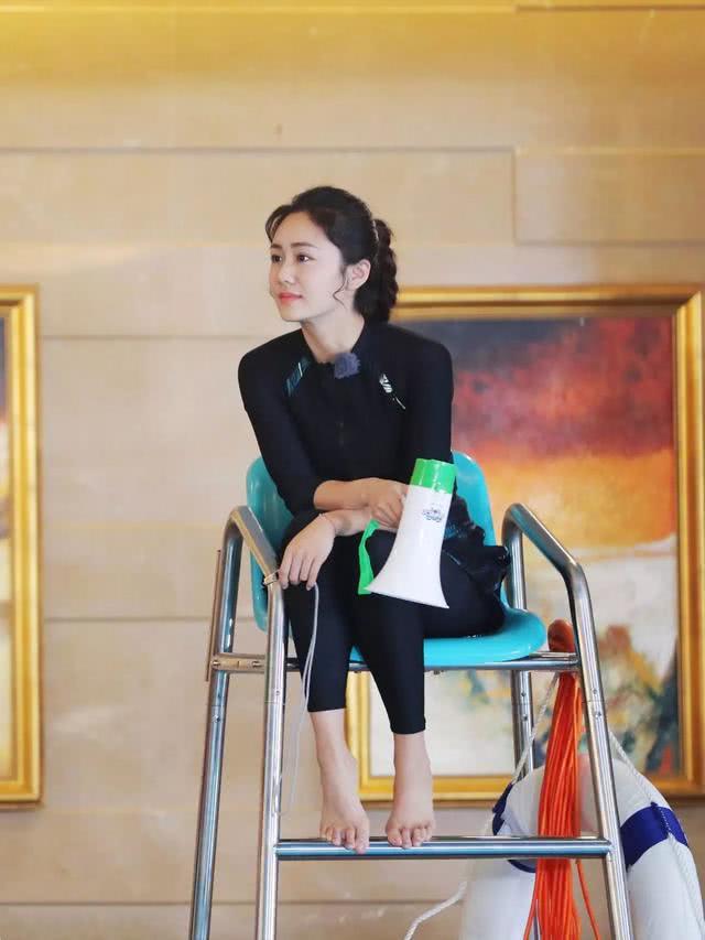 明星卖二手衣服,明星买二手东西遇到怪事