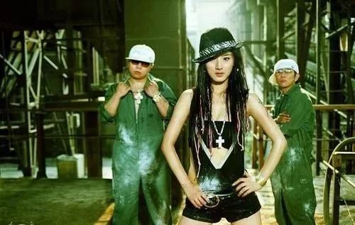 “传奇大女主”薇娅的直播江湖