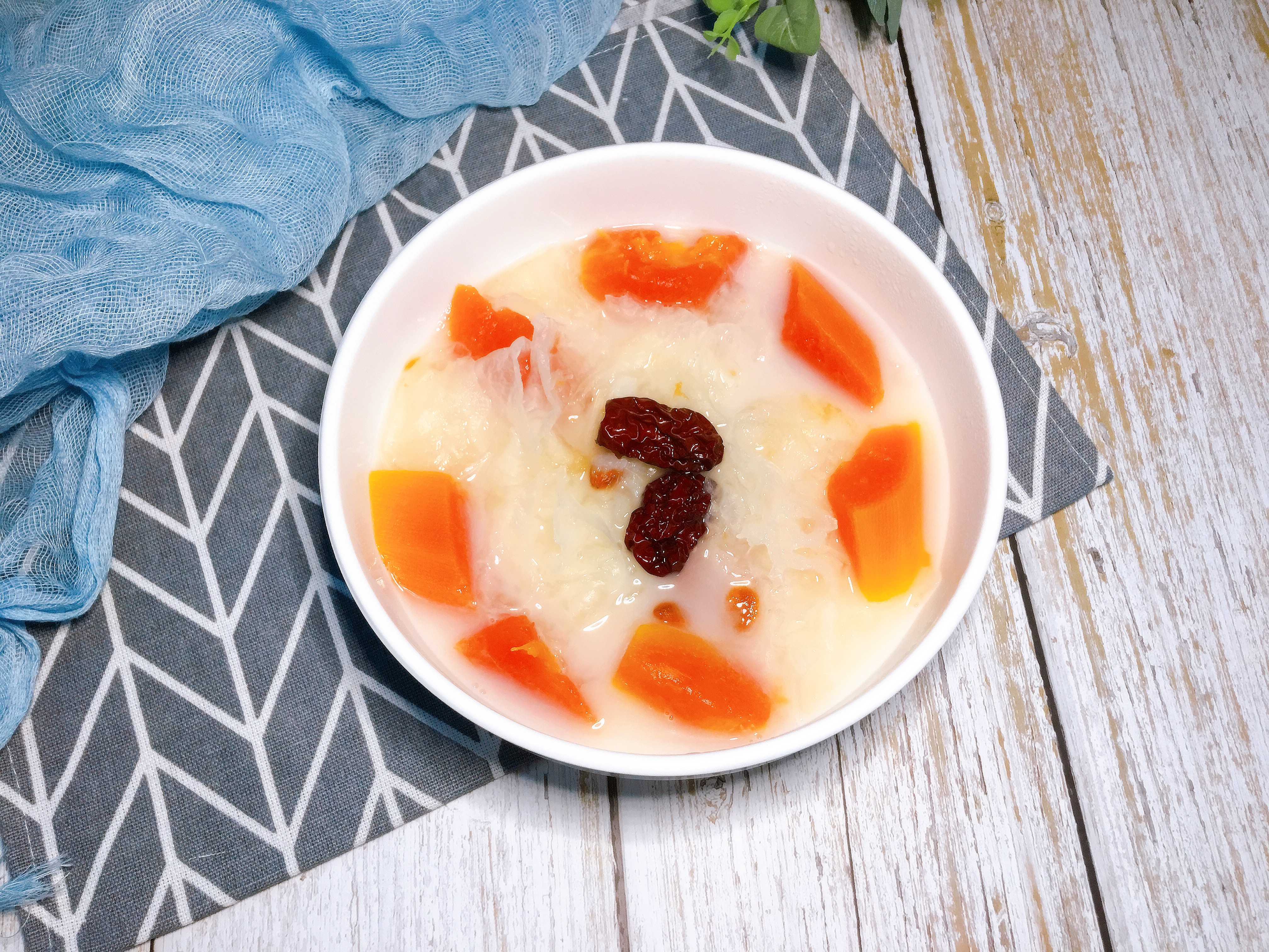 零失败的银耳木瓜糖水,木瓜银耳西米糖水广东做法