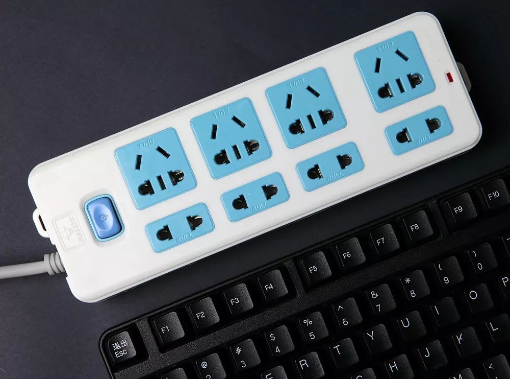 万能插排为何被禁用,国家明令禁止的万能插排