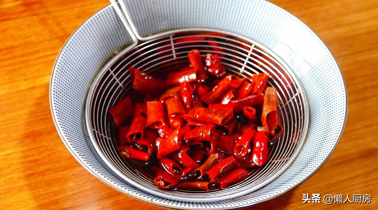 辣椒酱做法小红辣椒,红辣椒酱做法不用油