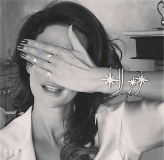 平价女明星耳环,APMMonaco是女款首饰吗