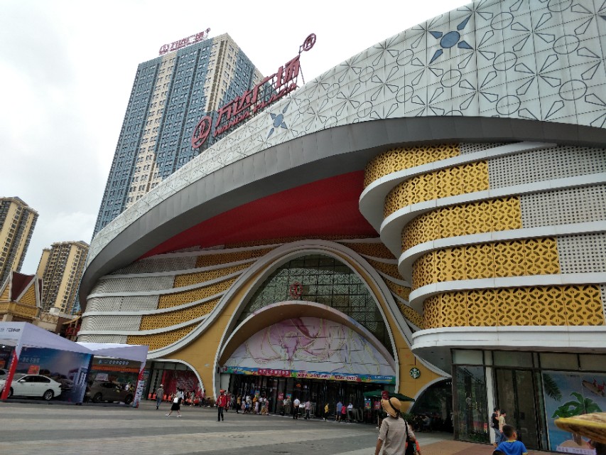 南宁三个万达人流对比,南宁江南万达几点人多