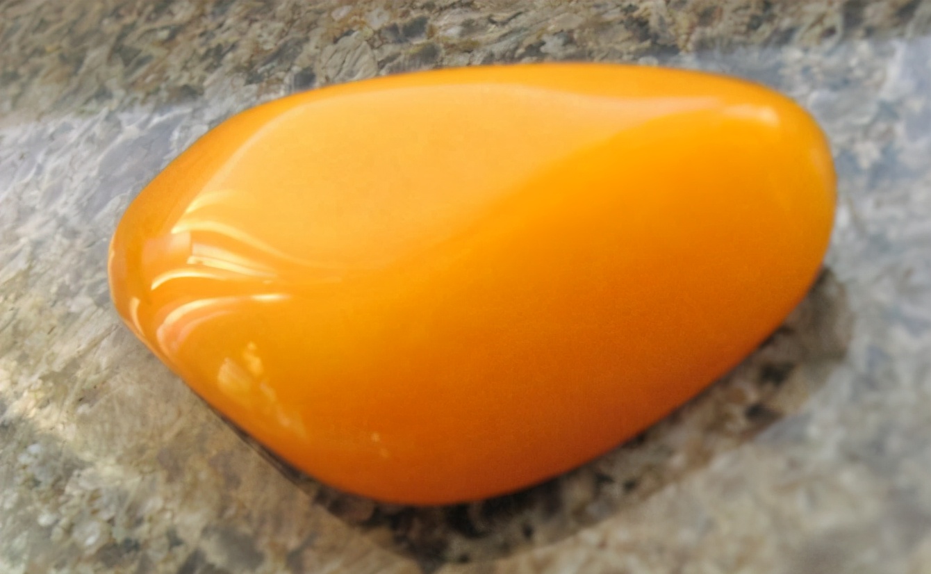 黄龙玉手镯怎么保养,黄龙玉手镯的保养