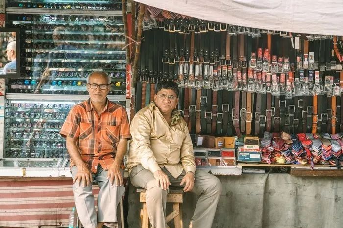 印度加尔各答地铁列车,印度火车站加尔各答