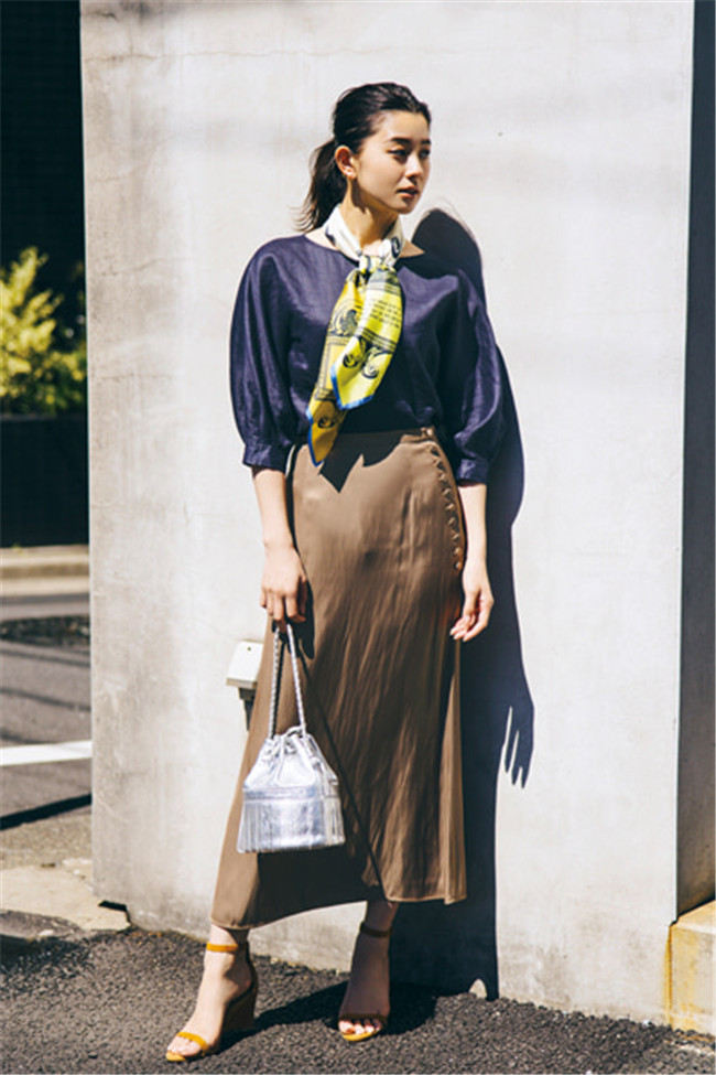 你缺的不是一件衣服而是气质,你缺的不是衣服而是一件品牌