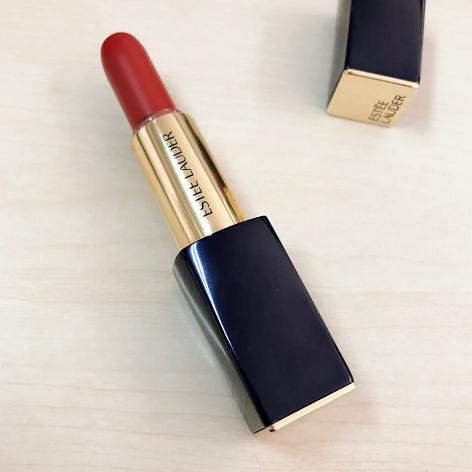 雅诗兰黛333和mac316哪个适合黄皮,雅诗兰黛和mac口红哪个好