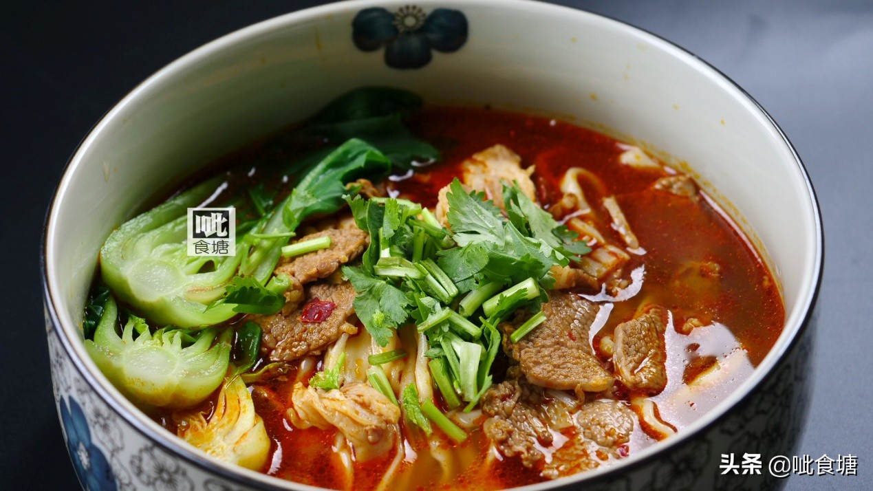 夏天没胃口随便吃点,羊肉汤面简单做法