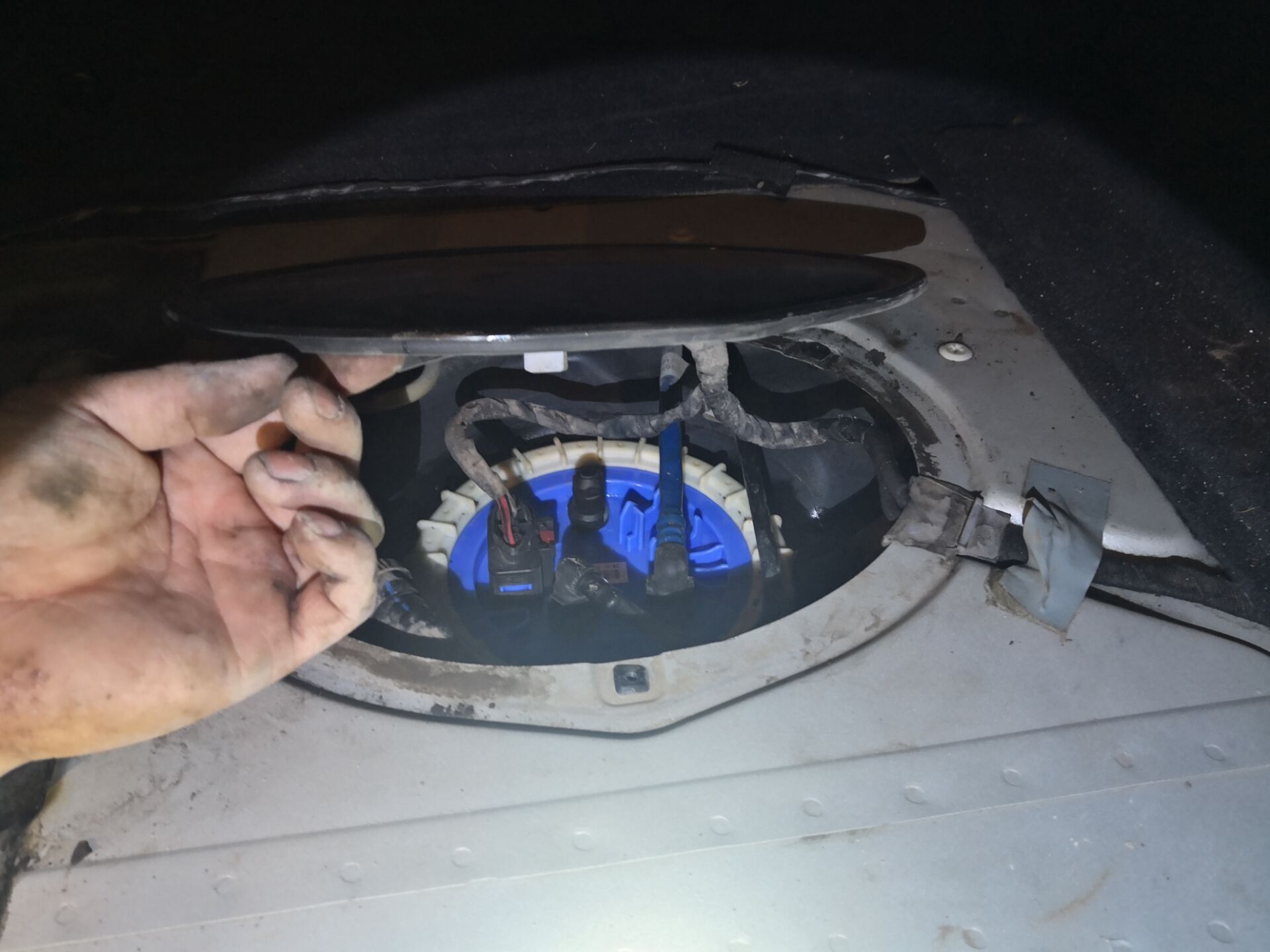 奥迪a6l2.0t气门油封烧机油,老款奥迪a6l2.0烧机油怎么解决