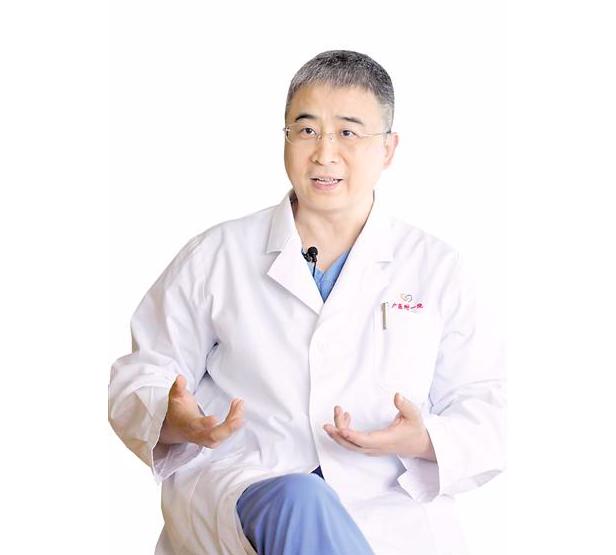 创造7项全球纪录，治愈早期肺癌快过治感冒的刀神何建行究竟多牛