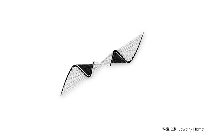 一大一小的胸针的正确戴法,一枚胸针穿出高级感