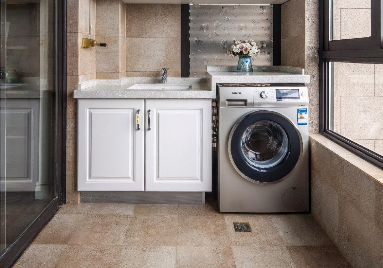 阳台放洗衣机安装注意事项,洗衣机放阳台怎么解决防水