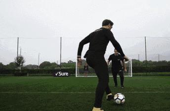 足球小角度破门技巧,足球禁区内如何过人