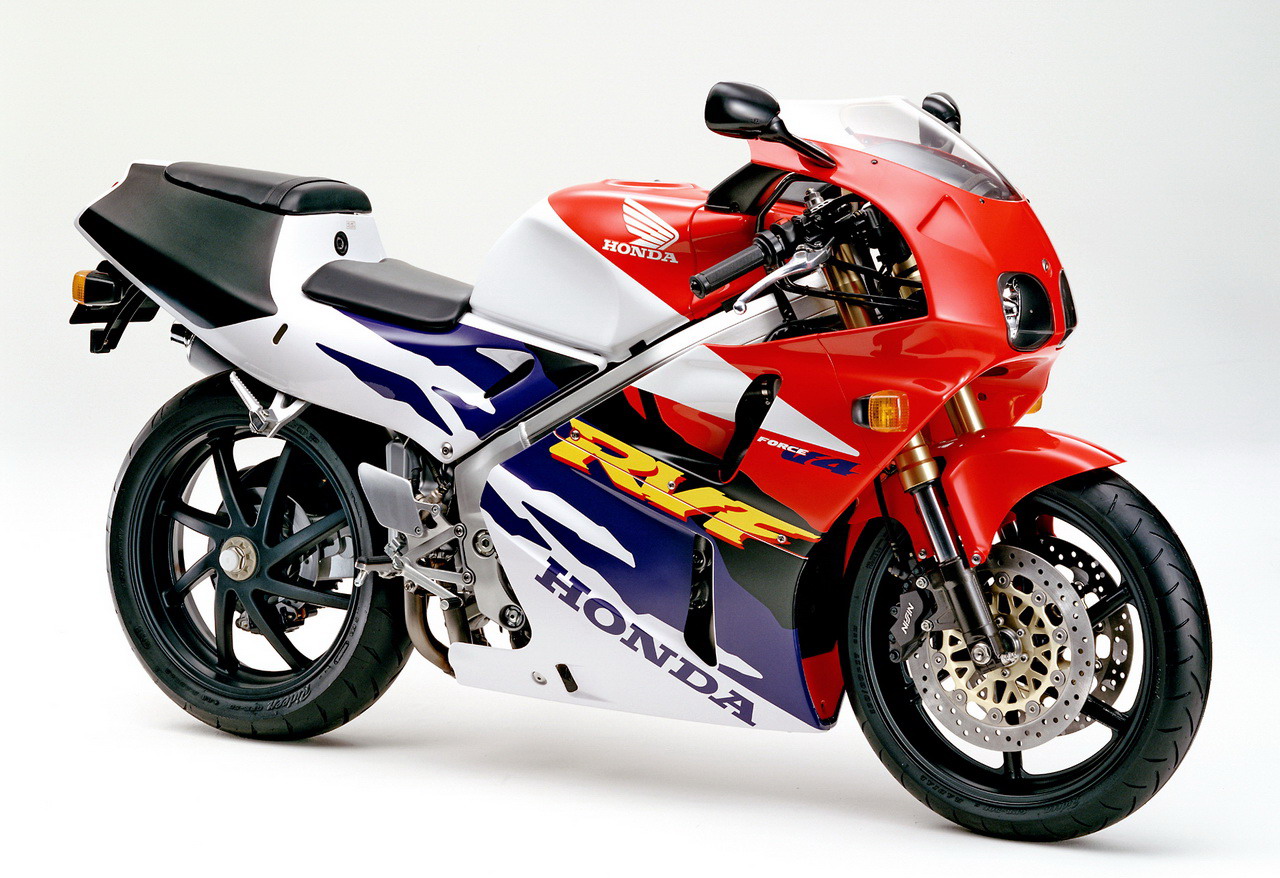 鍗辨満涔嬩笅鐨勫湴鐙变笌澶╁爞,鍗辨満涔嬩笅