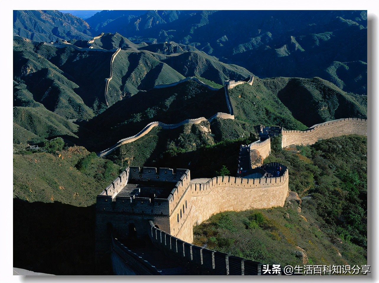 世界20个国家的著名建筑 (全球最发达的8个国家标志性建筑)