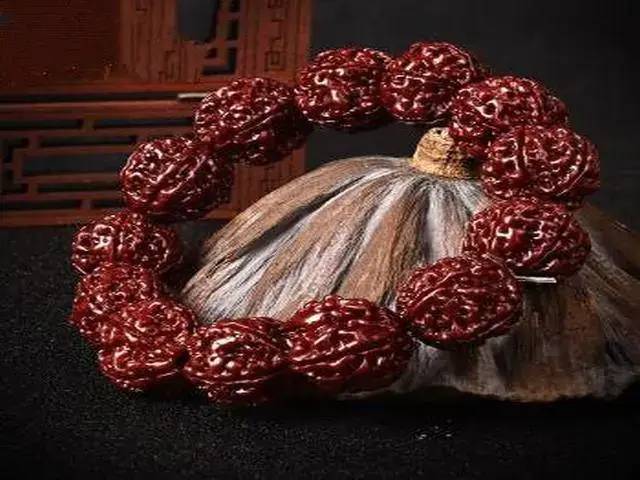 机刷金刚和手刷的颜色对比,机刷的金刚怎么分辨