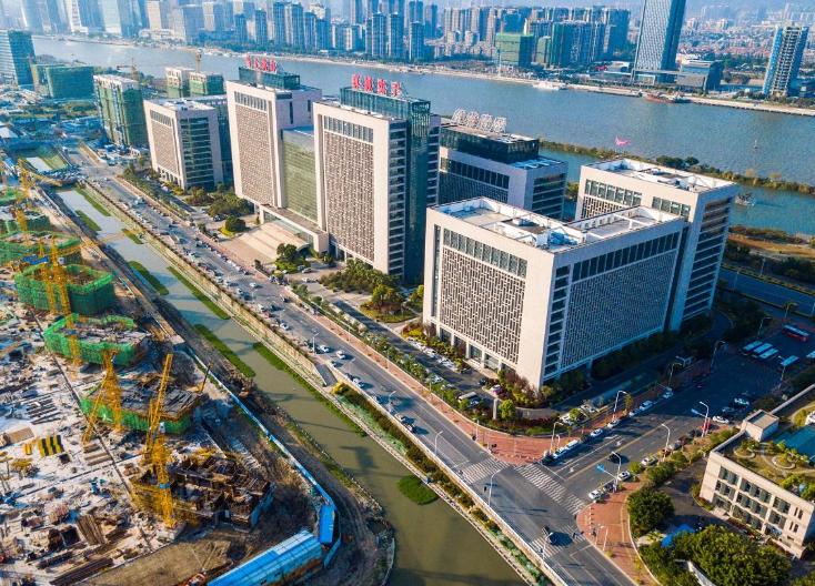 福州三所“白马中学”走红，赢在“起跑线”的学校，家长的青睐