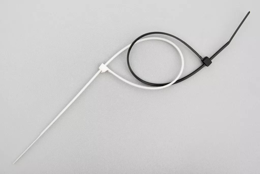 被洗缩水的羊毛衫还有救么,羊毛衫一洗就烂几个洞