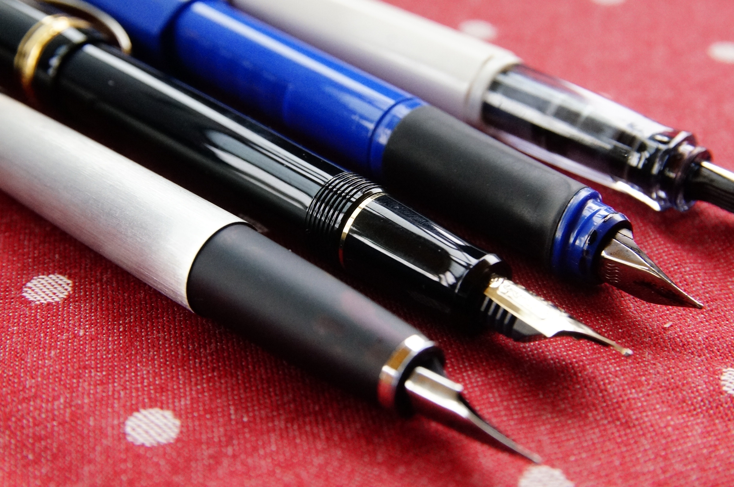 200元钢笔测评最值得入手的钢笔,评测20款入门级钢笔