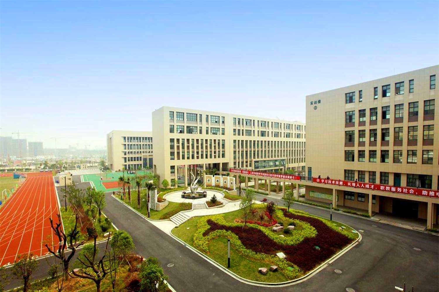 宁波投资460亿新建的大学是哪所,宁波市重点建设高校