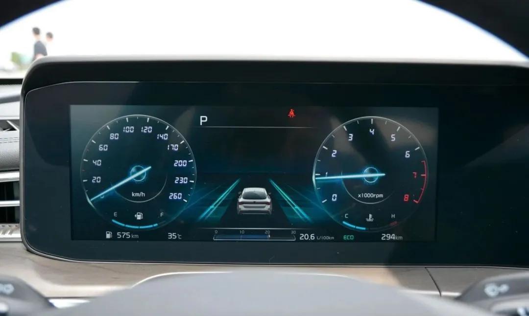 思域和k5凯酷哪个值得入手,k5和思域对比哪个好