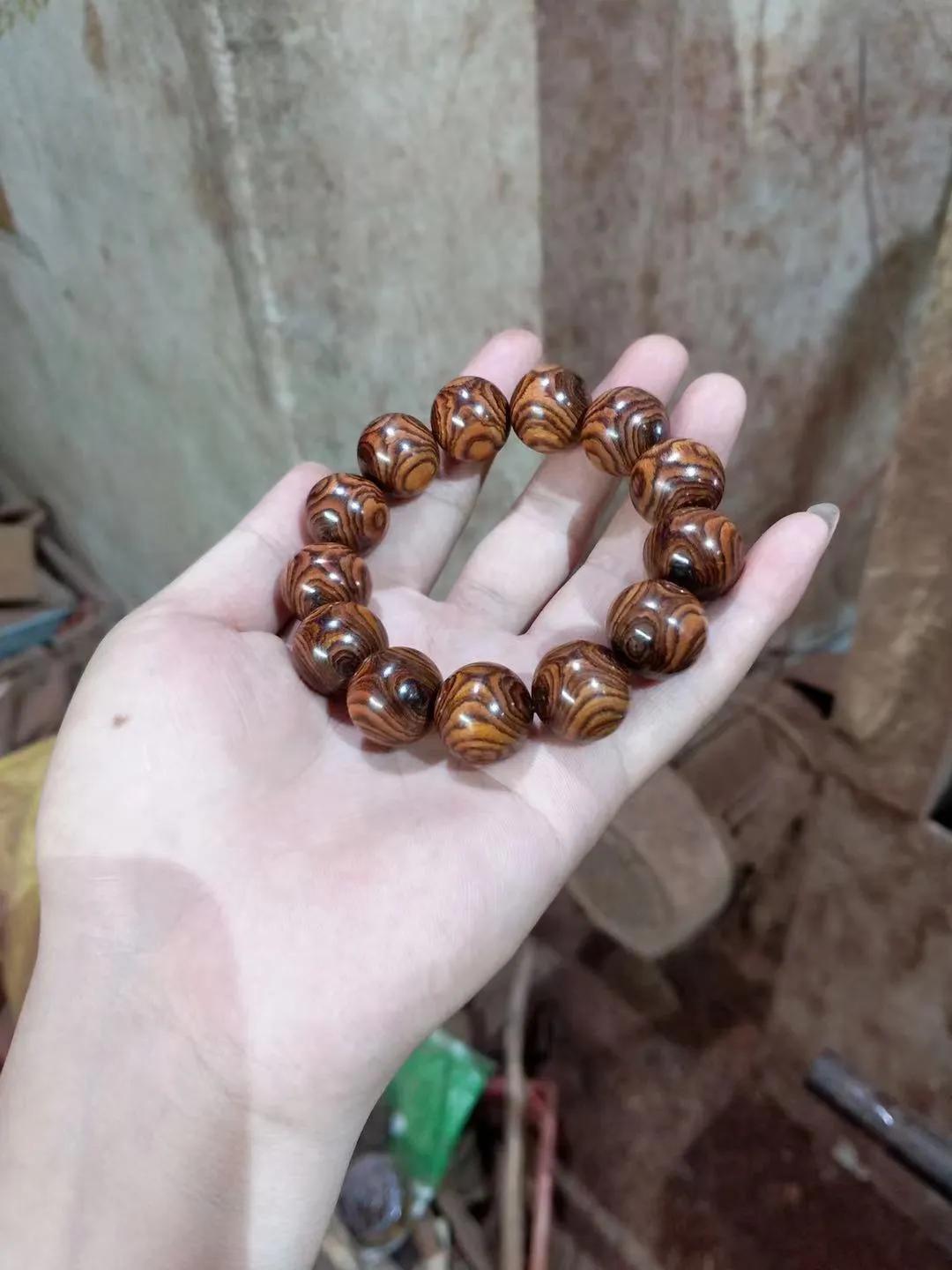 海南黄花梨老家具的鉴别方法,海南黄花梨紫油梨怎么鉴别真伪