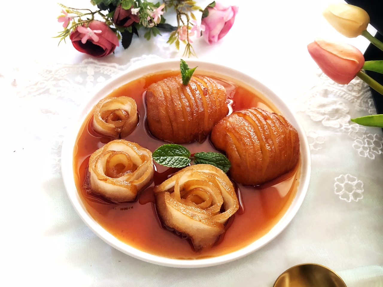 红酒雪梨秋天可以做吗,冰糖红酒雪梨的正确做法