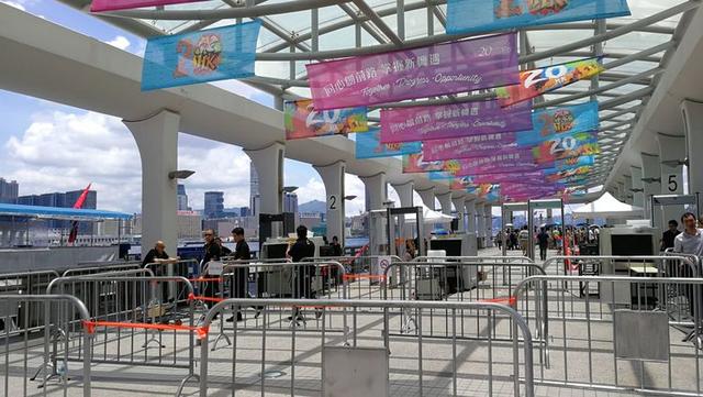 参观辽宁号航母,参观辽宁舰第一视角