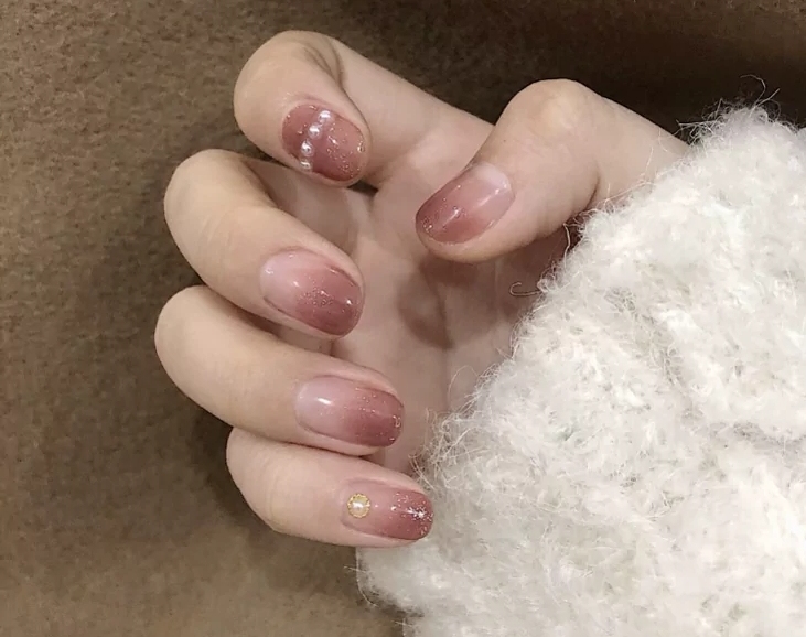 美甲涂色注意事项,做美甲学徒需要注意什么