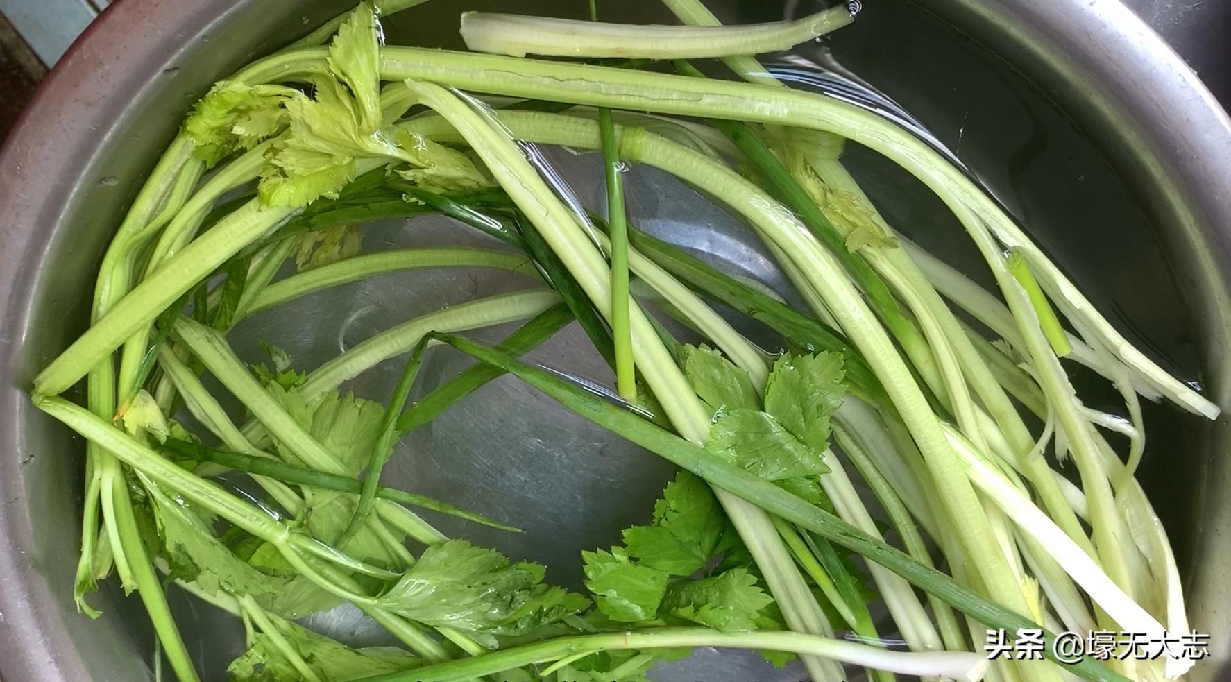 广州地道老字号小吃粥,广州花都特色烧骨粥