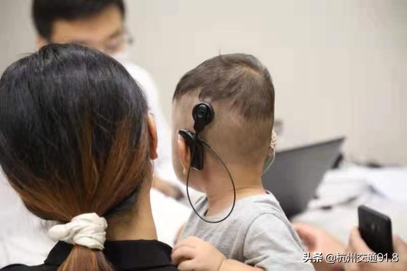 耳聋患者植入人工耳蜗后效果如何,听障人耳蜗植入