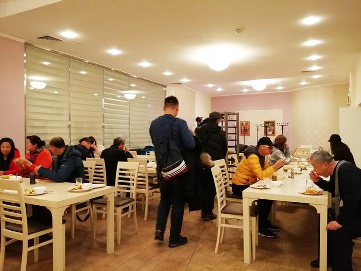 为何俄罗斯酒店的床都很小,俄罗斯晚上酒店