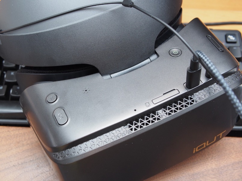 带你体验VR世界——爱奇艺奇遇2SVR一体机胶片灰