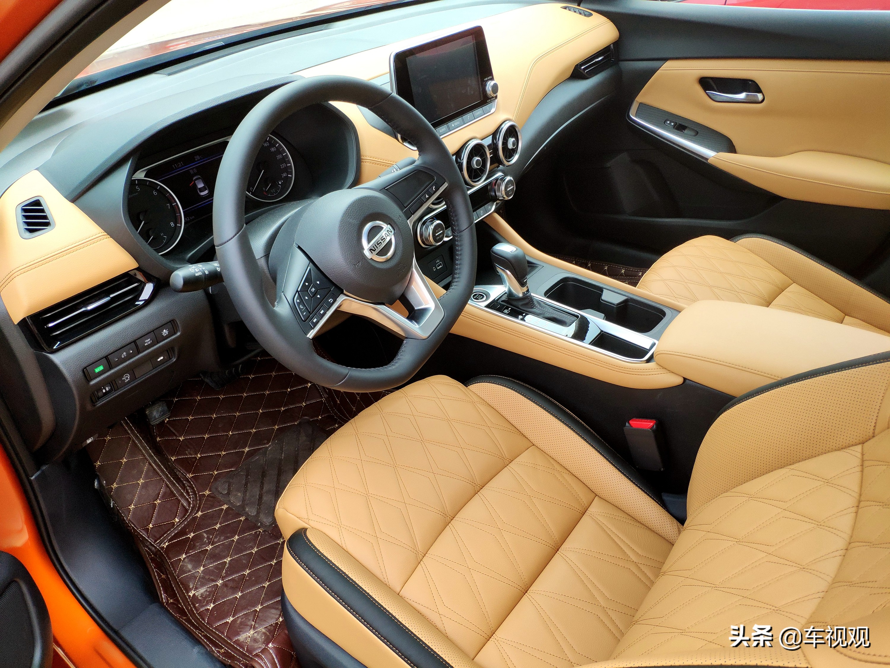 相信日系车的品质，花15万入手顶配日产轩逸，安全配置丰富