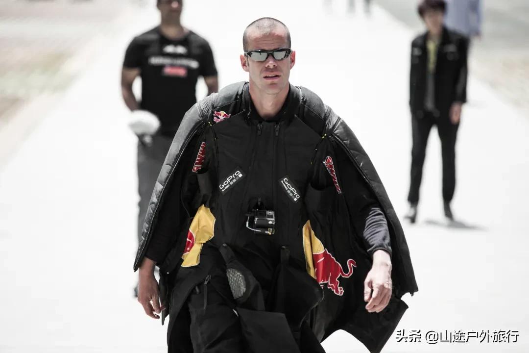 被推上风口浪尖的翼装飞行，你对它的误解有多深？